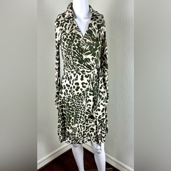 Diane Von Furstenberg Silk Animal Print Long Sleeve Wrap Dress - Picture 3 of 13